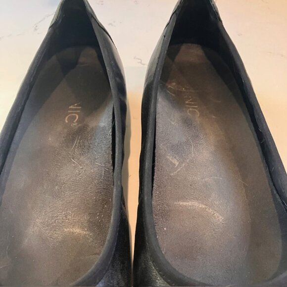 Vionic Spark Minna Slip-On Toe Cap Ballet Flat Shoe Sz 8.5 - Picture 11 of 11